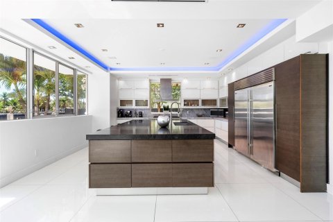 Villa ou maison à vendre à Fort Lauderdale, Floride: 7 chambres, 712.93 m2 № 2186221 - photo 28