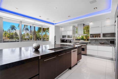 Villa ou maison à vendre à Fort Lauderdale, Floride: 7 chambres, 712.93 m2 № 2186221 - photo 29