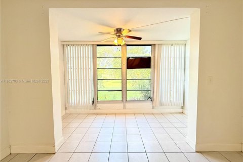 Condo in Plantation, Florida, 1 bedroom  № 1923801 - photo 8