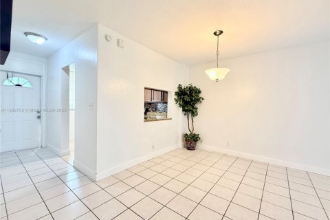 Condo in Plantation, Florida, 1 bedroom  № 1923801 - photo 4