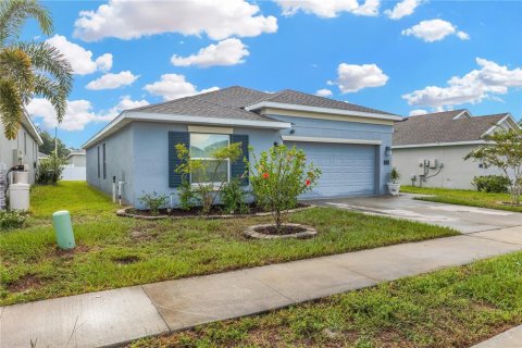 House in Bartow, Florida 4 bedrooms, 169.64 sq.m. № 1904566 - photo 2