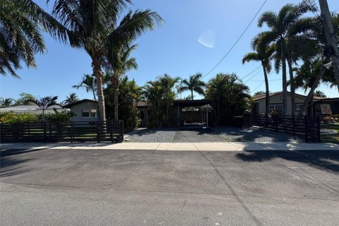 Снять в аренду виллу или дом в Дания-Бич, Флорида 2 спальни, № 1972498 - фото 17