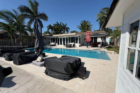 Снять в аренду виллу или дом в Дания-Бич, Флорида 2 спальни, № 1972498 - фото 12