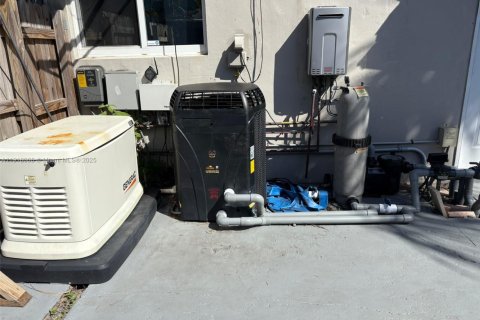 Снять в аренду виллу или дом в Дания-Бич, Флорида 2 спальни, № 1972498 - фото 13