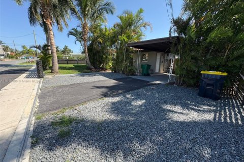 Снять в аренду виллу или дом в Дания-Бич, Флорида 2 спальни, № 1972498 - фото 15