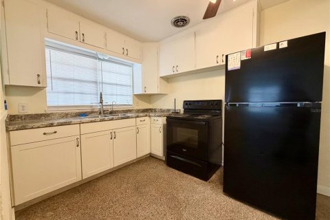 Appartement à louer à Winter Haven, Floride: 2 chambres, 81.29 m2 № 2118134 - photo 4