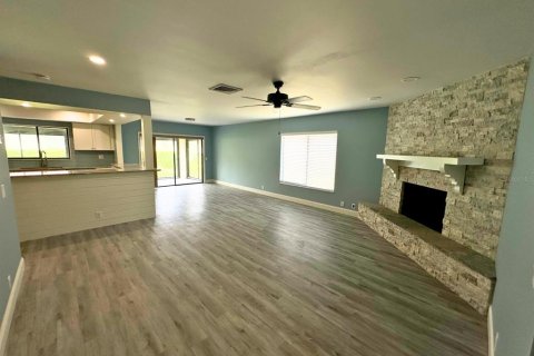 Villa ou maison à louer à Winter Haven, Floride: 2 chambres, 154.4 m2 № 2397021 - photo 5