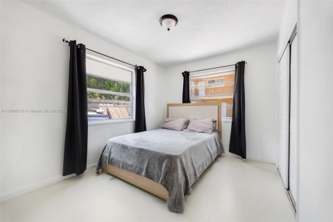 Immobilier commercial à vendre à Miami, Floride: 292.46 m2 № 1932969 - photo 12