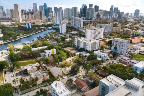 Commercial property in Miami, Florida 292.46 sq.m. № 1932969 - photo 18