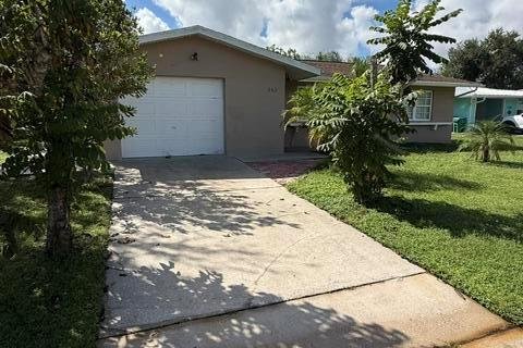 Casa en venta en Port St. Lucie, Florida, 2 dormitorios, 105.17 m2 № 2420863 - foto 4