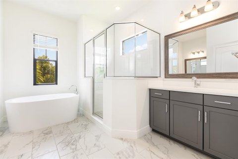 Купить виллу или дом в Парриш, Флорида 13 комнат, 251.58м2, № 1841420 - фото 17