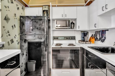 Copropriété à vendre à Deerfield Beach, Floride: 1 chambre, 66.8 m2 № 2016540 - photo 16