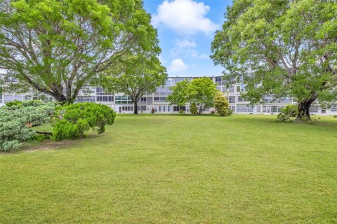 Copropriété à vendre à Deerfield Beach, Floride: 1 chambre, 66.8 m2 № 2016540 - photo 26