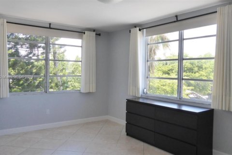 Купить кондоминиум в Майами-Бич, Флорида 1 спальня, 63.17м2, № 1958529 - фото 4