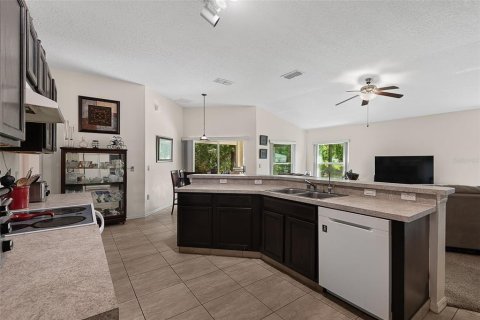 Villa ou maison à vendre à Palm Coast, Floride: 4 chambres, 196.4 m2 № 2299308 - photo 17