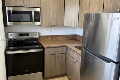 Apartment in Miami, Florida 1 bedroom № 2395502 - photo 4