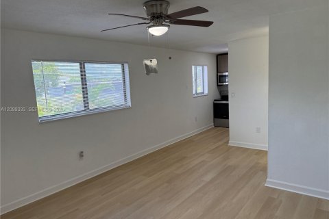 Apartment in Miami, Florida 1 bedroom № 2395502