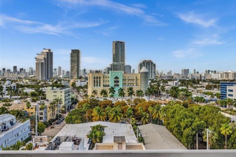 Copropriété à louer à Miami Beach, Floride: 1 chambre, 61.22 m2 № 1999611 - photo 9