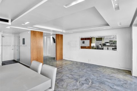 Copropriété à louer à Miami Beach, Floride: 1 chambre, 61.22 m2 № 1999611 - photo 27