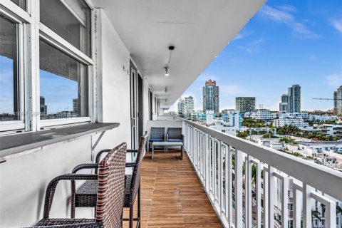 Copropriété à louer à Miami Beach, Floride: 1 chambre, 61.22 m2 № 1999611 - photo 7