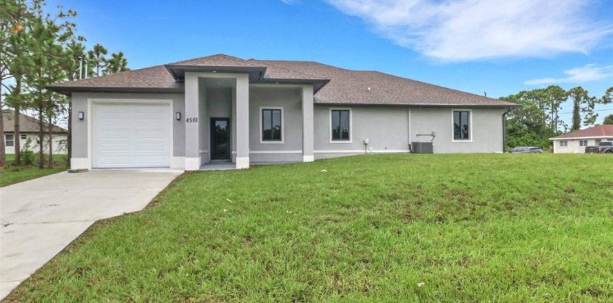 Appartement à Lehigh Acres, Floride 3 chambres, 111.48 m2 № 2118590