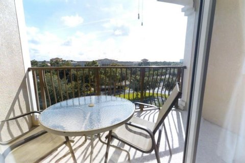 Condo in Orlando, Florida, 3 bedrooms  № 1870718 - photo 12