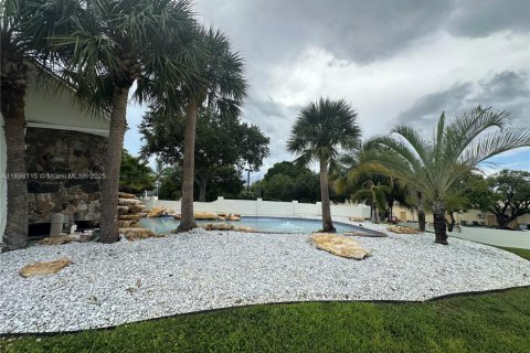 Condo in Kendall, Florida, 1 bedroom  № 1953119 - photo 29