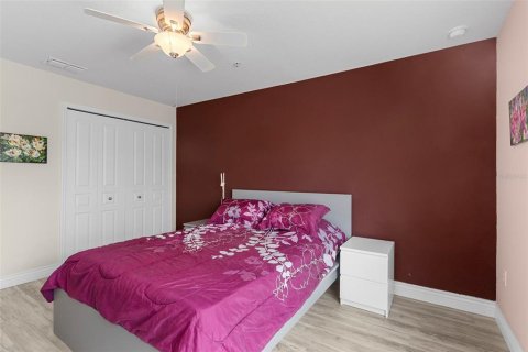 Condo in Davenport, Florida, 3 bedrooms № 2098986 - photo 21