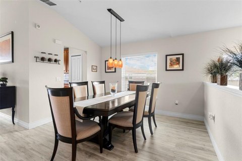 Condo in Davenport, Florida, 3 bedrooms № 2098986 - photo 11