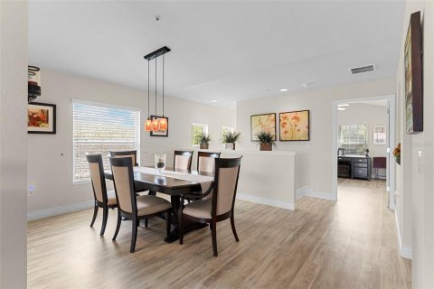Condo in Davenport, Florida, 3 bedrooms № 2098986 - photo 13