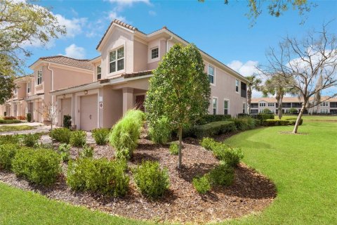 Condo in Davenport, Florida, 3 bedrooms № 2098986 - photo 2