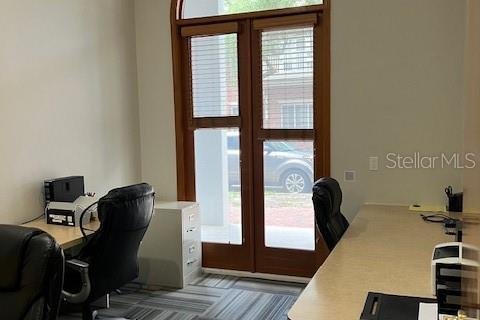 Propiedad comercial en venta en Gainesville, Florida, 463.86 m2 № 1913835 - foto 8