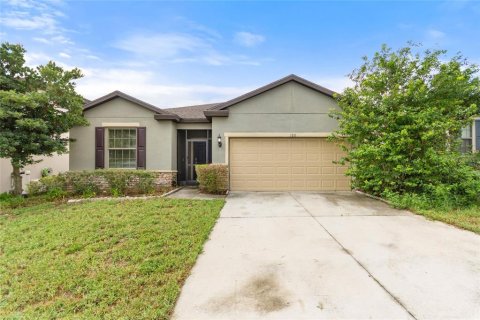House in Davenport, Florida 4 bedrooms, 201.04 sq.m. № 1813148 - photo 1