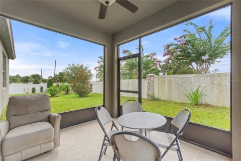House in Davenport, Florida 4 bedrooms, 201.04 sq.m. № 1813148 - photo 8