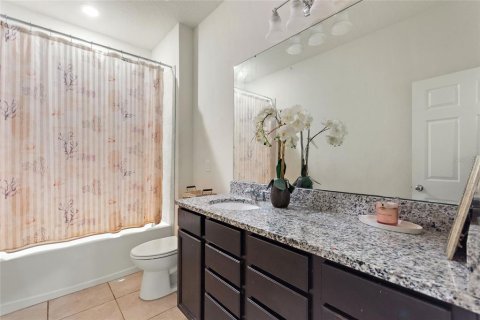 House in Davenport, Florida 4 bedrooms, 201.04 sq.m. № 1813148 - photo 22