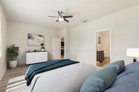 House in Davenport, Florida 4 bedrooms, 201.04 sq.m. № 1813148 - photo 18