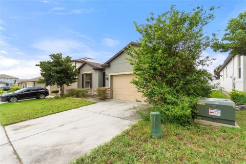 House in Davenport, Florida 4 bedrooms, 201.04 sq.m. № 1813148 - photo 3