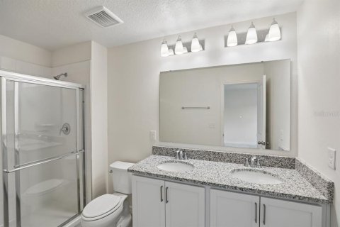 Townhouse in Lake Wales, Florida 3 bedrooms, 144.65 sq.m. № 2379415 - photo 7