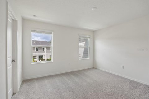 Townhouse in Lake Wales, Florida 3 bedrooms, 144.65 sq.m. № 2379415 - photo 8