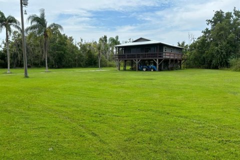 Casa en venta en Lady Lake, Florida, 2 dormitorios, 104.05 m2 № 1770943 - foto 8
