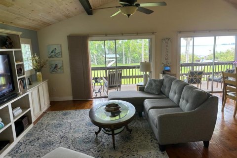 Casa en venta en Lady Lake, Florida, 2 dormitorios, 104.05 m2 № 1770943 - foto 10