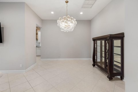 House in Port St. Lucie, Florida 3 bedrooms, 205.31 sq.m. № 2086924 - photo 16
