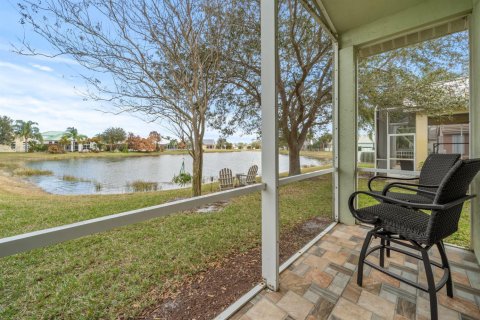 House in Port St. Lucie, Florida 3 bedrooms, 205.31 sq.m. № 2086924 - photo 4