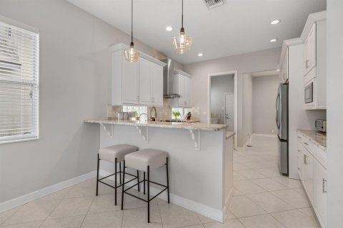 House in Port St. Lucie, Florida 3 bedrooms, 205.31 sq.m. № 2086924 - photo 7