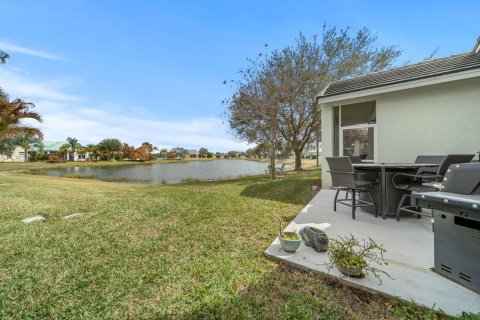 House in Port St. Lucie, Florida 3 bedrooms, 205.31 sq.m. № 2086924 - photo 21