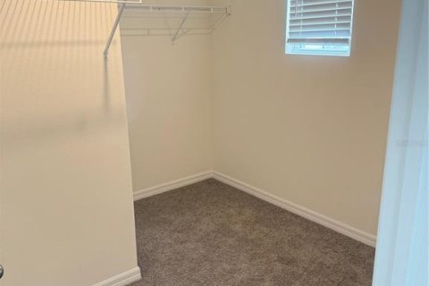 House in Winter Haven, Florida 5 bedrooms, 234.3 sq.m. № 1675456 - photo 11