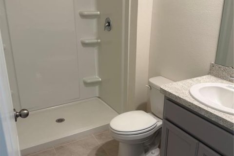 House in Winter Haven, Florida 5 bedrooms, 234.3 sq.m. № 1675456 - photo 4