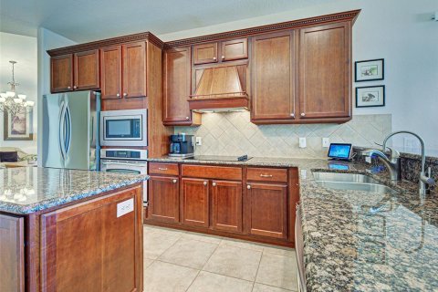 House in Venice, Florida 3 bedrooms, 201.78 sq.m. № 2213830 - photo 11
