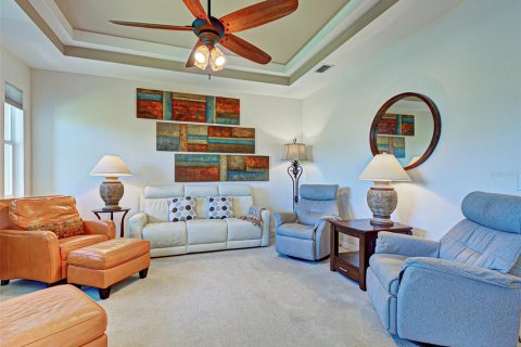 House in Venice, Florida 3 bedrooms, 201.78 sq.m. № 2213830 - photo 5