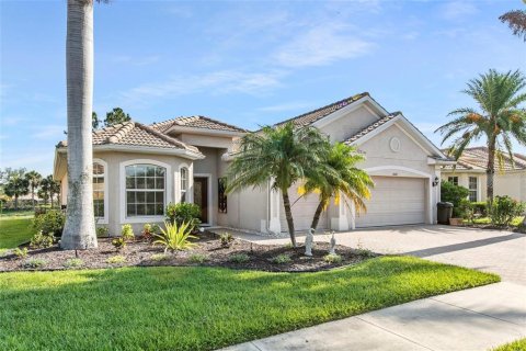 House in Venice, Florida 3 bedrooms, 201.78 sq.m. № 2213830